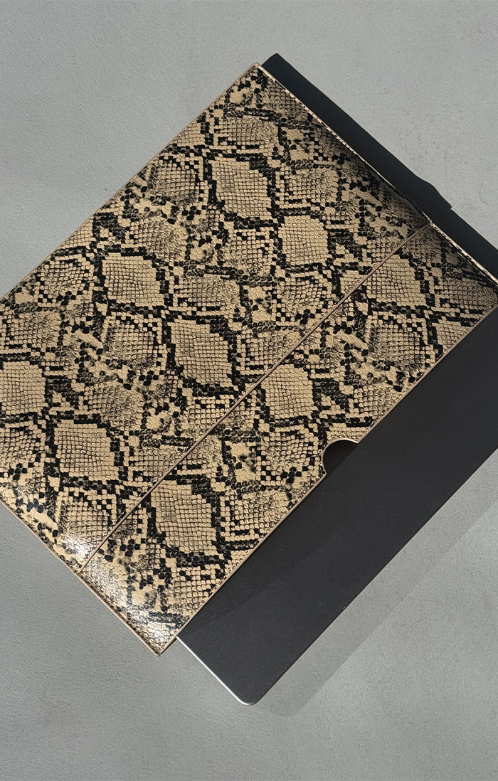 THE BASS SNAKE LAPTOP SLEEVE | lifestyle