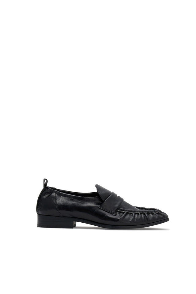 THE CAMDEN BLACK LOAFER 