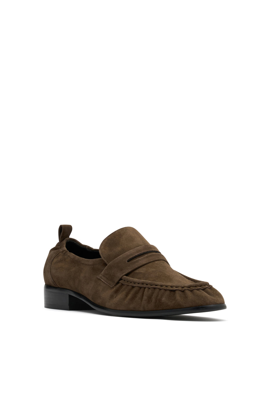 THE CAMDEN COCOA LOAFER