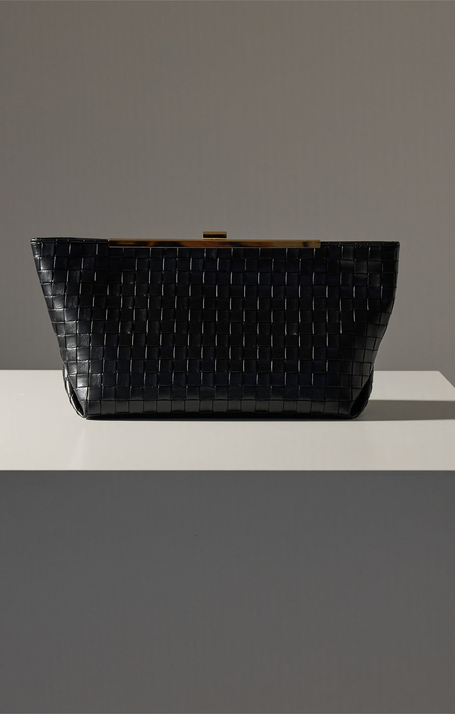 THE ROSETTA BLACK CLUTCH | campaign